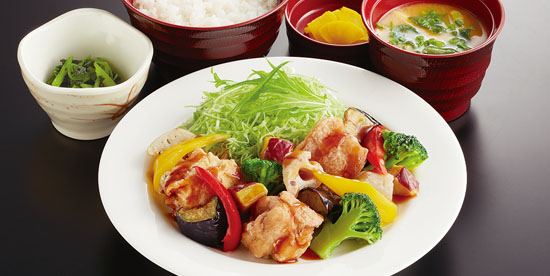 根菜と若鶏の黒酢あんかけ定食