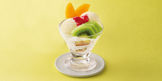 オレンジとキウイのヨーグルトパフェ