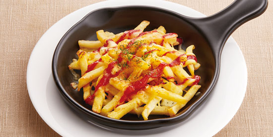 ポテトフライチーズ焼き（マヨネーズ＆ケチャップ）