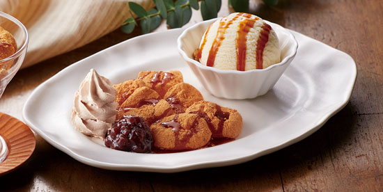 あったかわらび餅とバニラアイスの黒蜜がけ